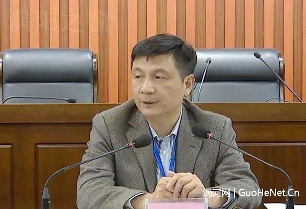 涡阳县委书记胡明文主持召开扶贫领导小组会议