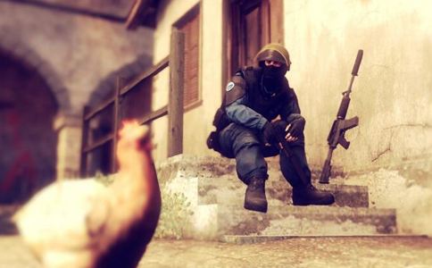 涡阳：民警深夜抓捕逃犯 藏身衣柜玩“躲猫猫”