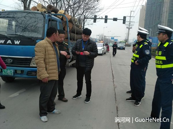 涡阳深入乡村道路开展春季联合执法