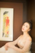 吕佳容梦幻写真大片 飘逸纱裙肌肤胜雪